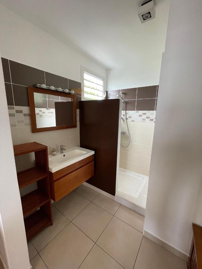Maison avec piscine à 100 mètres de la plage Le Diamant Extérieur photo