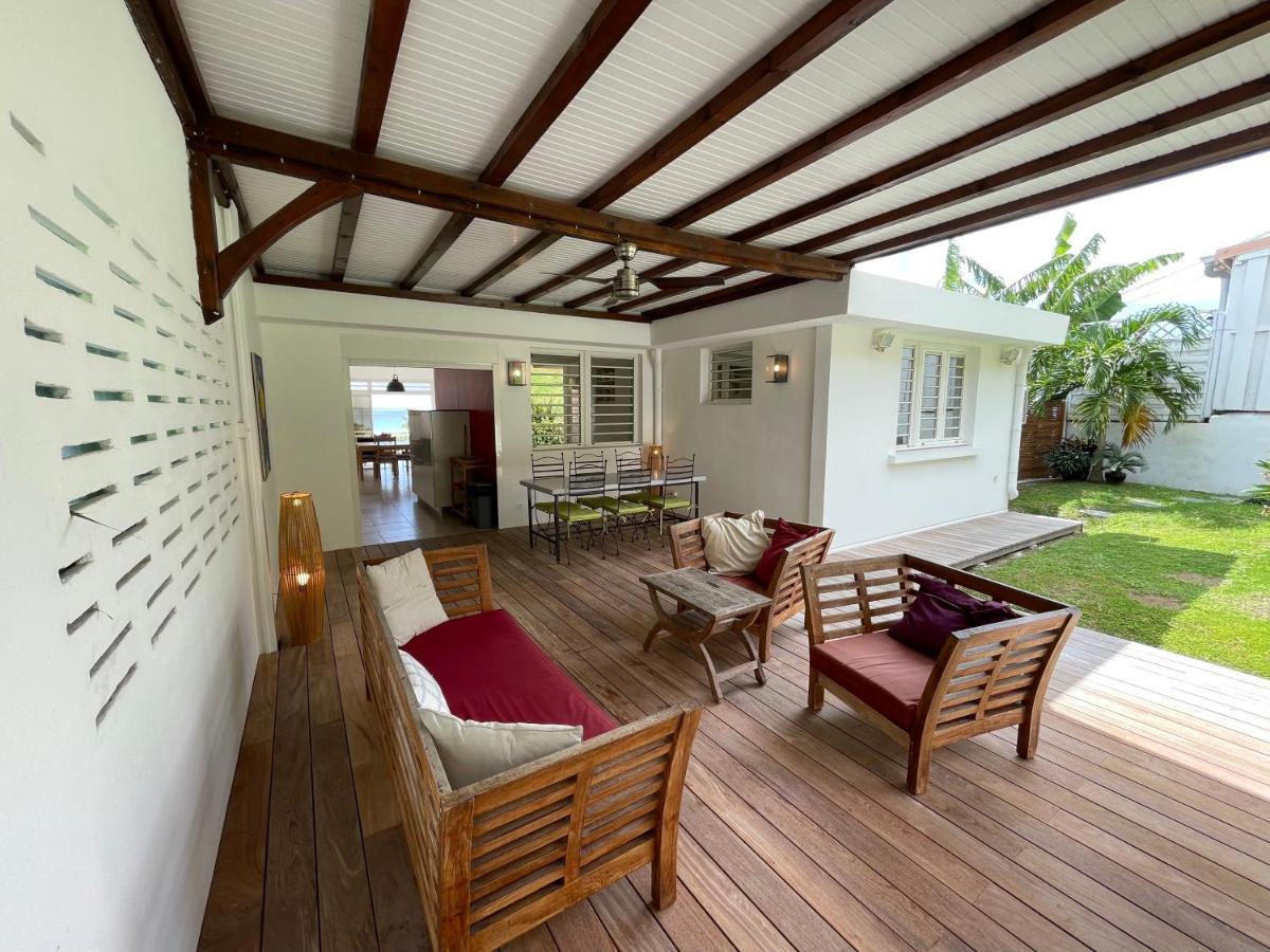 Maison avec piscine à 100 mètres de la plage Le Diamant Extérieur photo